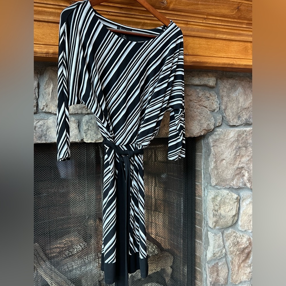 Black and white long-sleeved dress